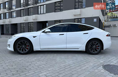 Лифтбек Tesla Model S 2019 в 