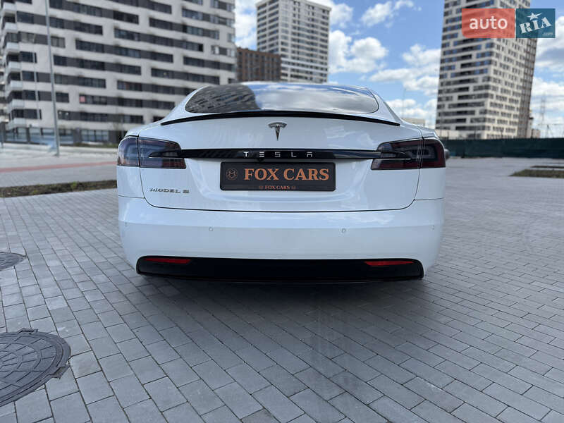 Лифтбек Tesla Model S 2019 в Киеве