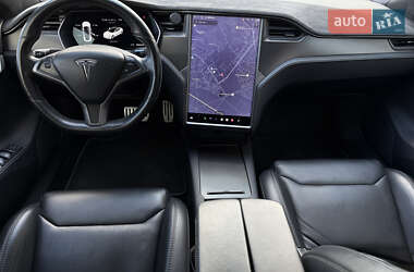 Лифтбек Tesla Model S 2019 в 
