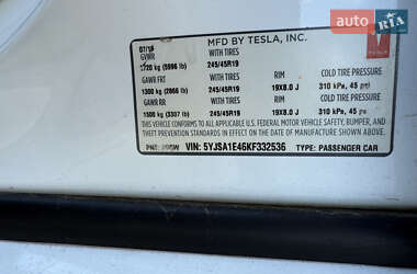 Лифтбек Tesla Model S 2019 в 