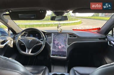 Лифтбек Tesla Model S 2016 в 