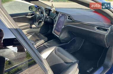 Лифтбек Tesla Model S 2016 в 