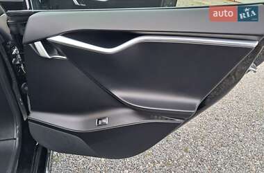 Лифтбек Tesla Model S 2018 в 