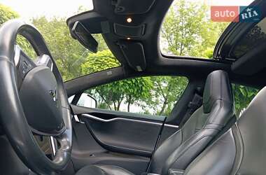 Ліфтбек Tesla Model S 2015 в Вінниці