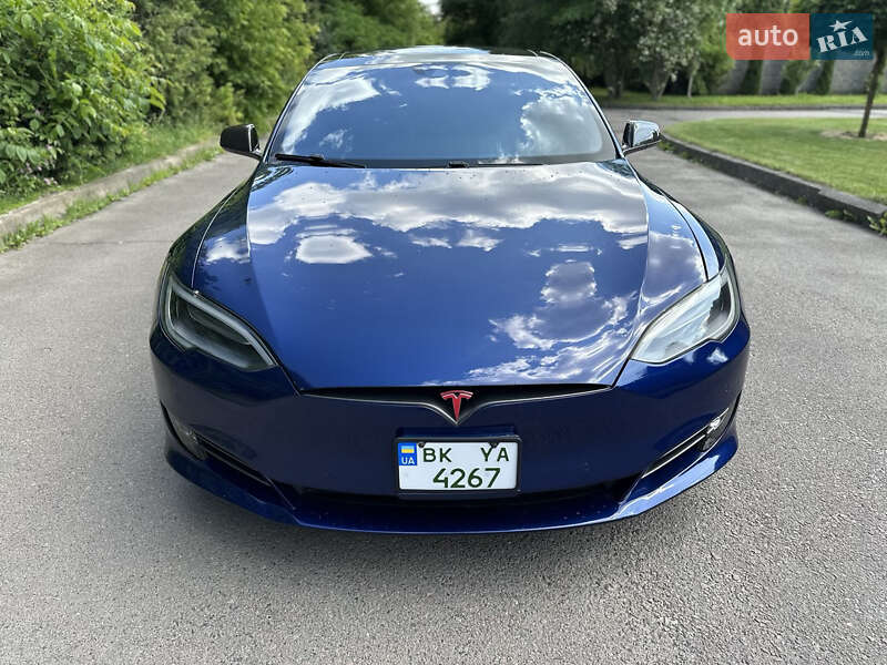Ліфтбек Tesla Model S 2016 в Рівному фото 3 Ліфтбек Tesla Model S 2016 в Рівному