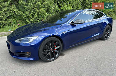 Ліфтбек Tesla Model S 2016 в 