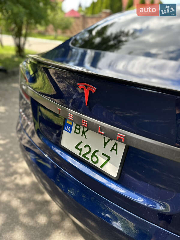 Ліфтбек Tesla Model S 2016 в Рівному фото 19 Ліфтбек Tesla Model S 2016 в Рівному