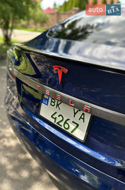 Ліфтбек Tesla Model S 2016 в 