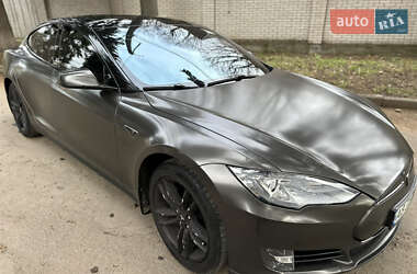 Ліфтбек Tesla Model S 2014 в 
