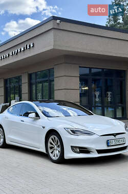 Tesla Model S 2016