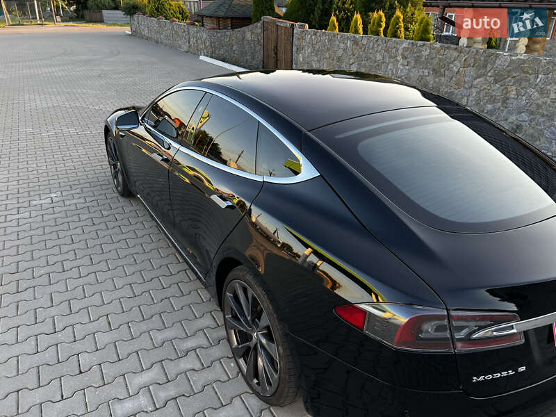 Лифтбек Tesla Model S 2018 в Калиновке