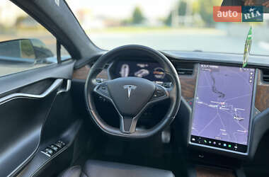 Лифтбек Tesla Model S 2018 в 