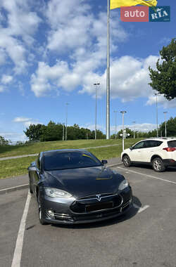 Tesla Model S 2015 Tesla Model S 2015
