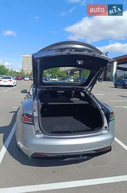 Лифтбек Tesla Model S 2024 в 