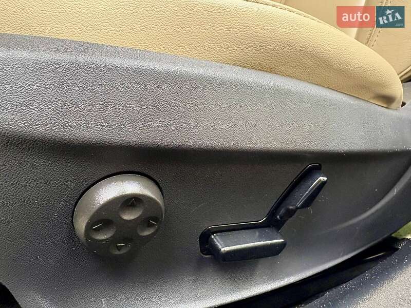 Лифтбек Tesla Model S 2013 в Одессе