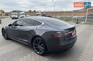 Лифтбек Tesla Model S 2017 в 