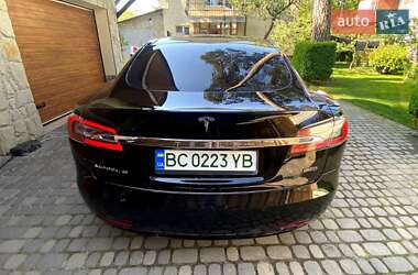 Лифтбек Tesla Model S 2016 в 