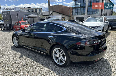Лифтбек Tesla Model S 2020 в 
