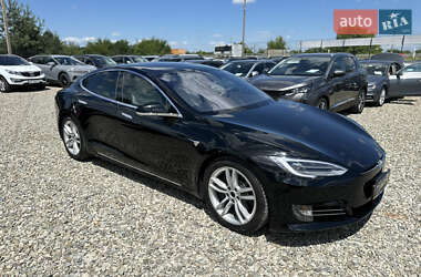 Лифтбек Tesla Model S 2020 в 