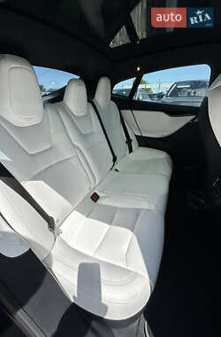 Лифтбек Tesla Model S 2020 в 