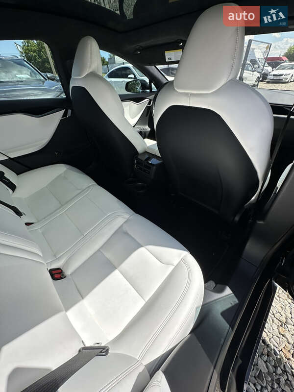Лифтбек Tesla Model S 2020 в Ивано-Франковске