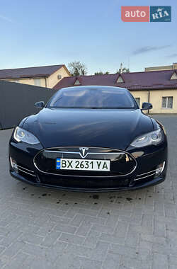 Лифтбек Tesla Model S 2013 в 