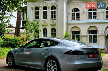 Лифтбек Tesla Model S 2017 в 