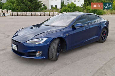 Ліфтбек Tesla Model S 2016 в 