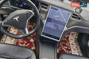 Ліфтбек Tesla Model S 2016 в 