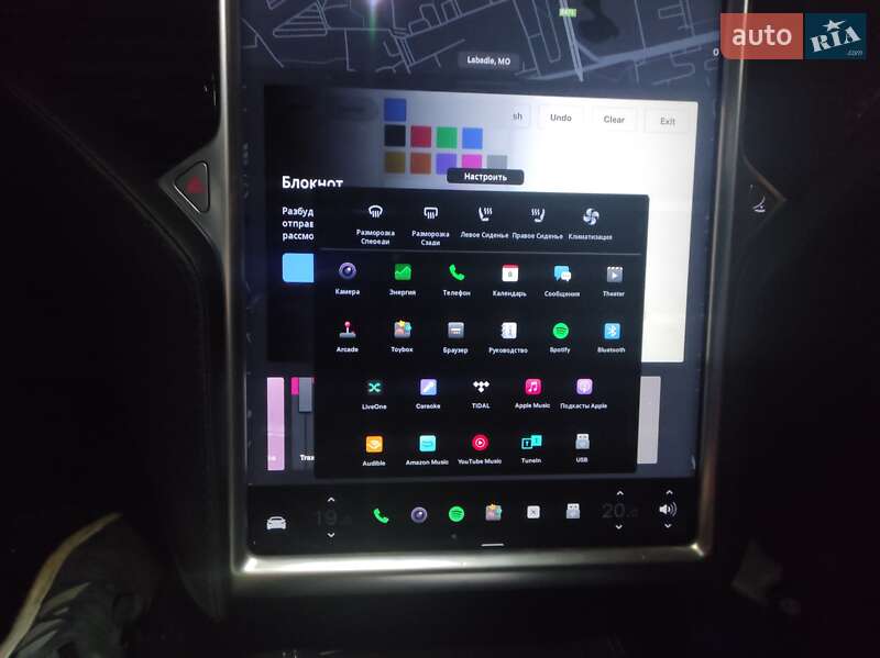 Лифтбек Tesla Model S 2014 в Львове