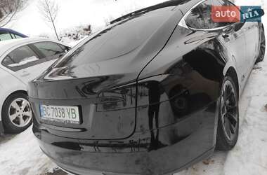 Ліфтбек Tesla Model S 2014 в 