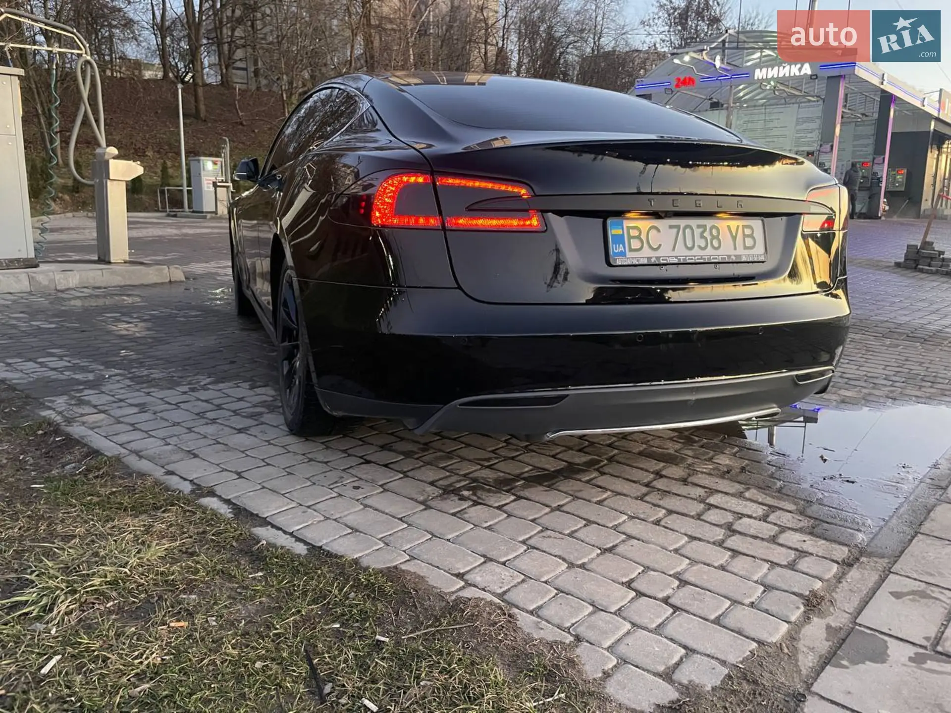 2014 Tesla Model S - мініатюра 26