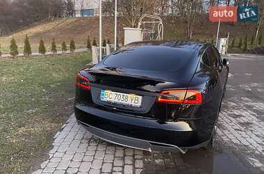 Ліфтбек Tesla Model S 2014 в 