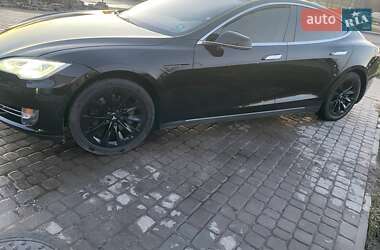 Ліфтбек Tesla Model S 2014 в 