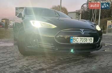 Ліфтбек Tesla Model S 2014 в 