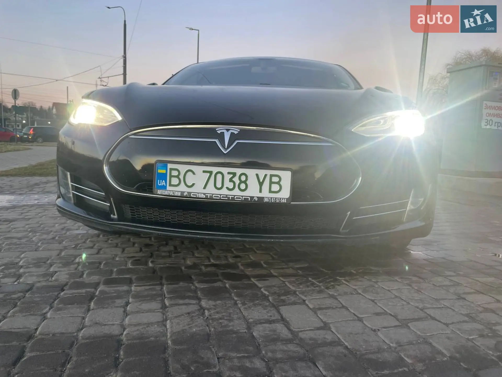 2014 Tesla Model S - мініатюра 56