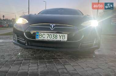 Ліфтбек Tesla Model S 2014 в 