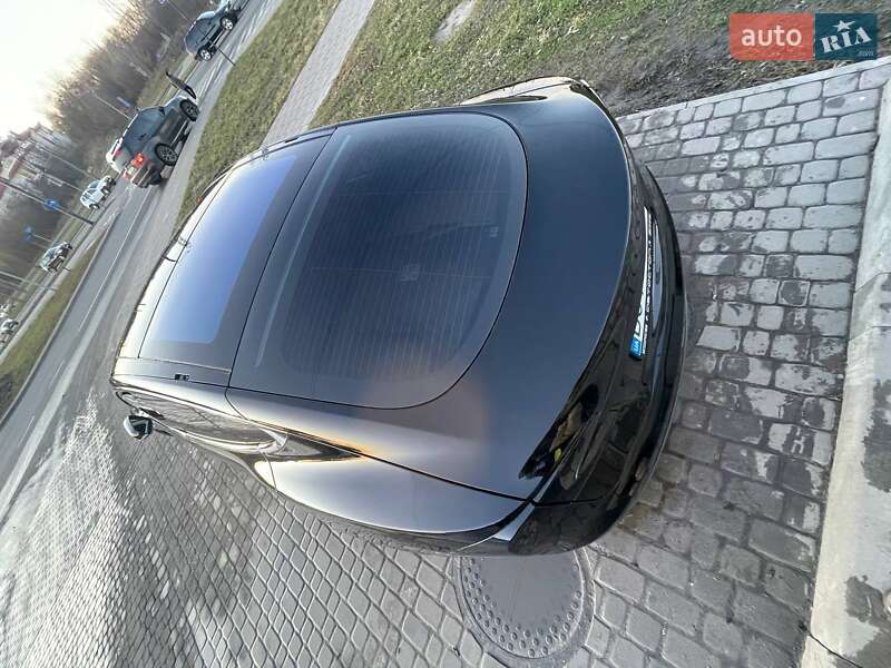 Лифтбек Tesla Model S 2014 в Львове
