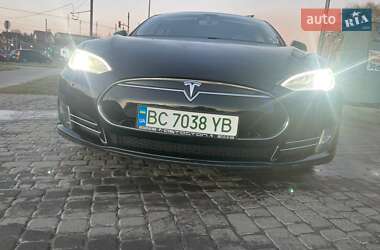 Ліфтбек Tesla Model S 2014 в 