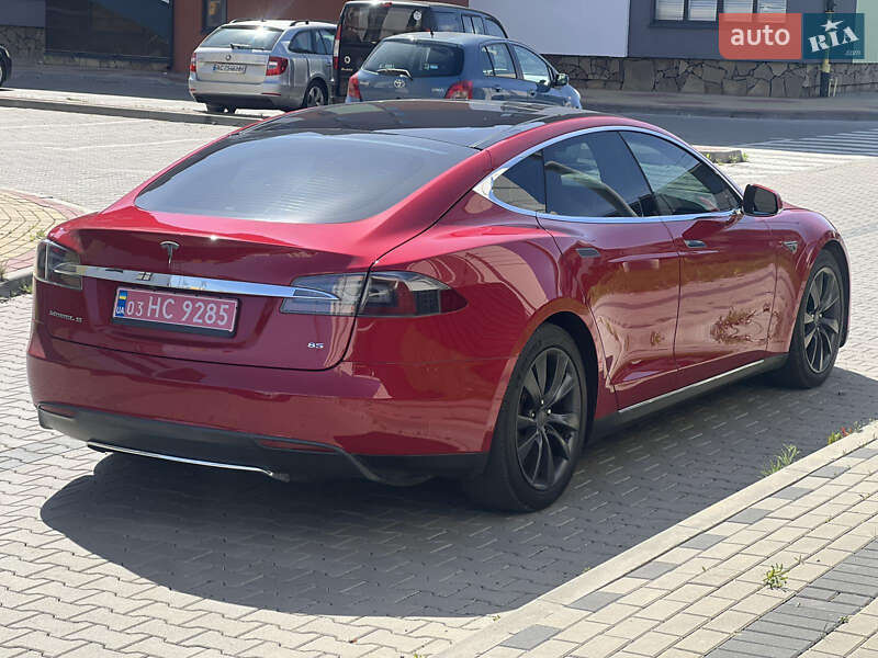 Ліфтбек Tesla Model S 2014 в Одесі