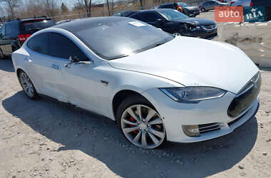 Tesla Model S 2015 Tesla Model S 2015