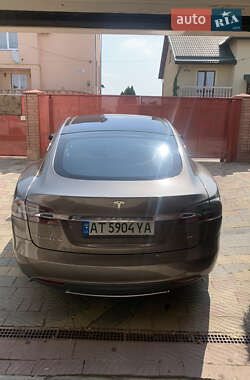 Ліфтбек Tesla Model S 2015 в 