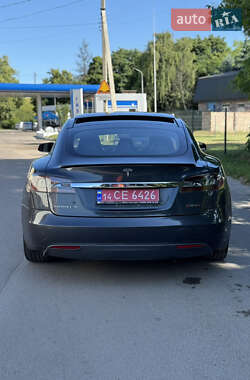Лифтбек Tesla Model S 2014 в 