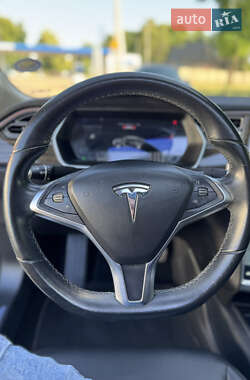 Лифтбек Tesla Model S 2014 в 