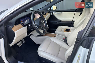 Ліфтбек Tesla Model S 2020 в 