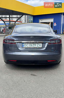 Лифтбек Tesla Model S 2017 в 