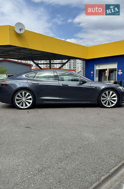 Лифтбек Tesla Model S 2017 в 