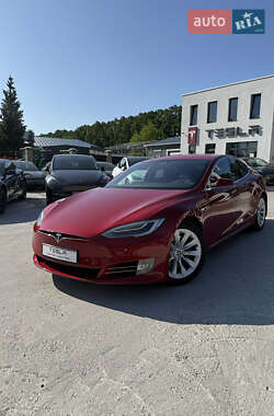Лифтбек Tesla Model S 2017 в 