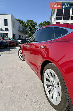 Лифтбек Tesla Model S 2017 в 