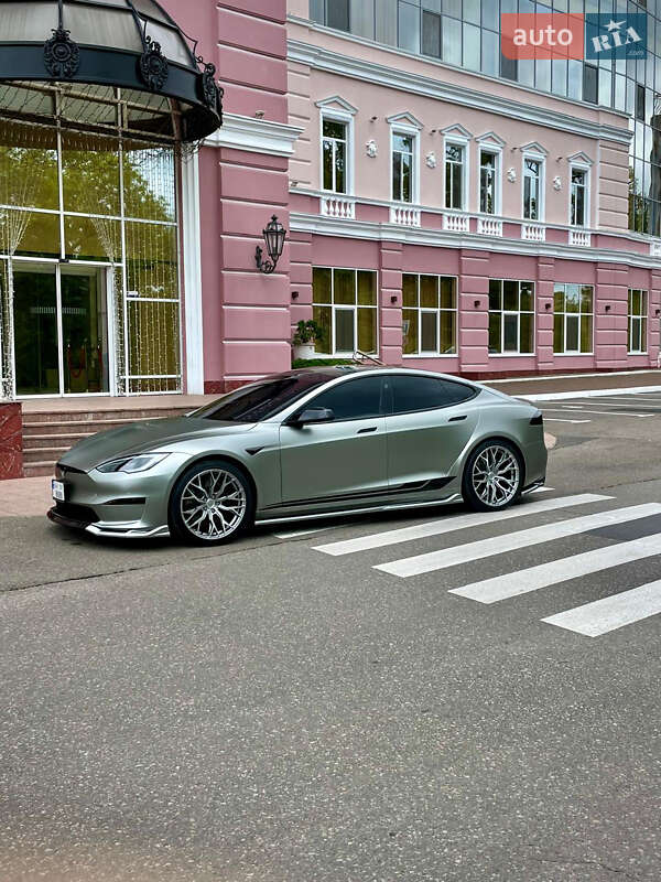 Лифтбек Tesla Model S 2021 в Одессе